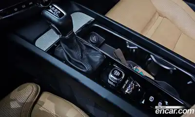 Volvo XC60 2019 2.0 Автомат в Москве № 164616, миниатюра 5