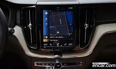 Volvo XC60 2019 2.0 Автомат в Москве № 164616, миниатюра 10