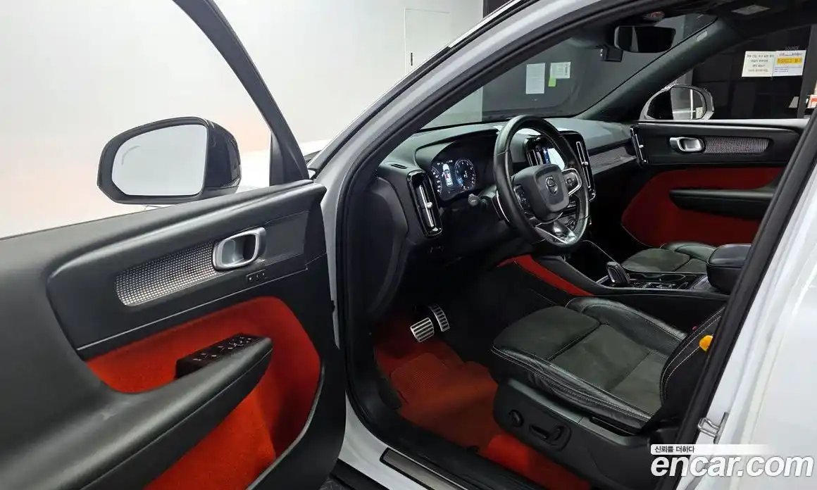 Volvo XC40 2019 2.0 Автомат в Москве № 164686, фото 9