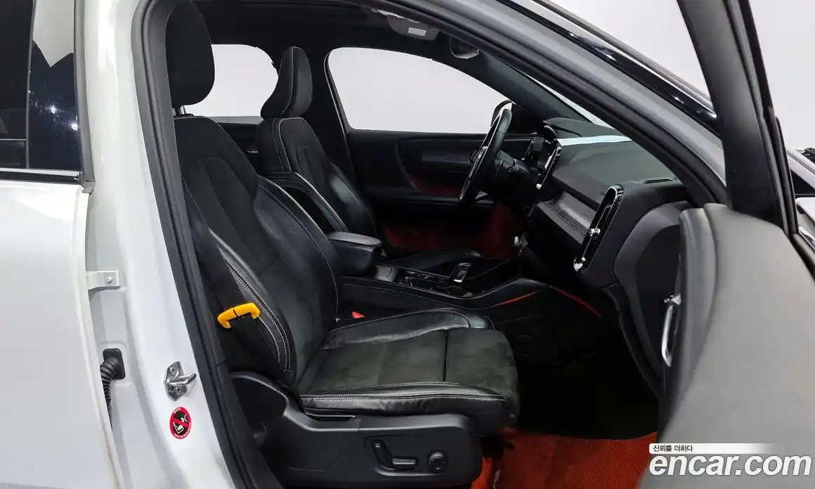 Volvo XC40 2019 2.0 Автомат в Москве № 164686, фото 10