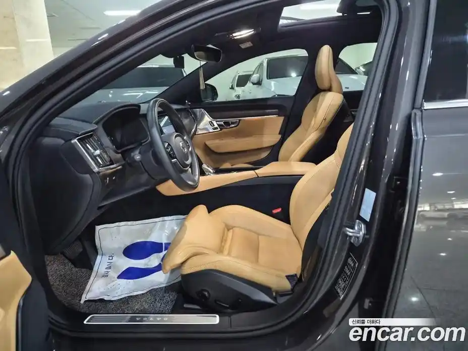 Volvo S90 2022 2.0 Автомат в Москве № 164727, фото 11