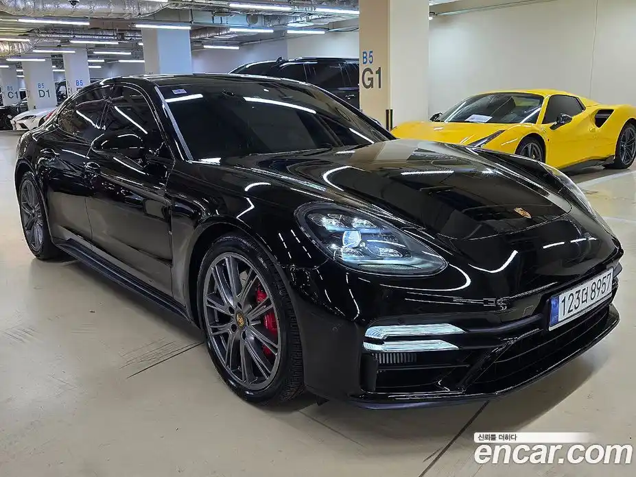 Porsche Panamera 2023 4.0 Автомат в Москве № 164962, фото 4