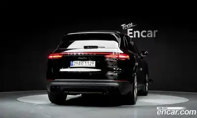 Porsche Cayenne 2023 3.0 Автомат в Москве № 165209, миниатюра 4