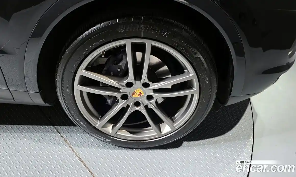 Porsche Cayenne 2023 3.0 Автомат в Москве № 165209, фото 5