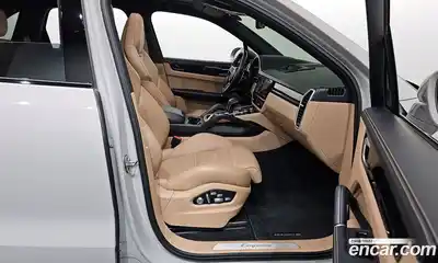 Porsche Cayenne 2021 3.0 Автомат в Москве № 165387, миниатюра 11