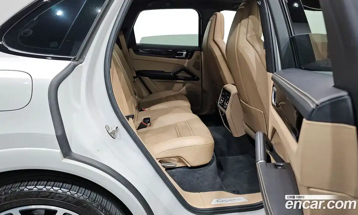 Porsche Cayenne 2021 3.0 Автомат в Москве № 165387, фото 7