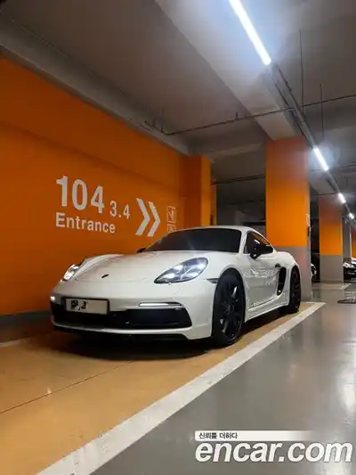 Porsche 718, 2018