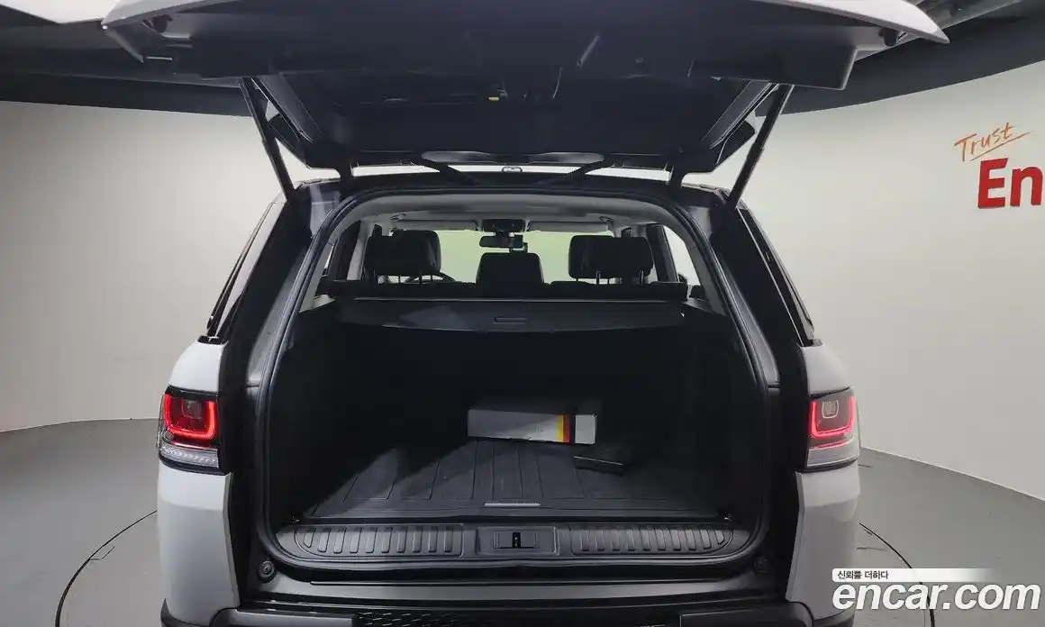 Land Rover Range-Rover Sport 2016 3.0 Автомат в Москве № 166122, фото 2