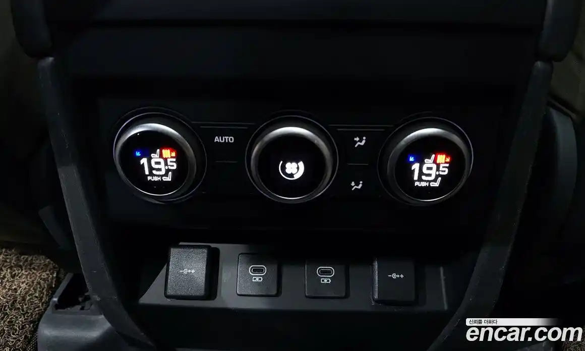 Land Rover Defender 2022 3.0 Автомат в Москве № 166493, фото 19