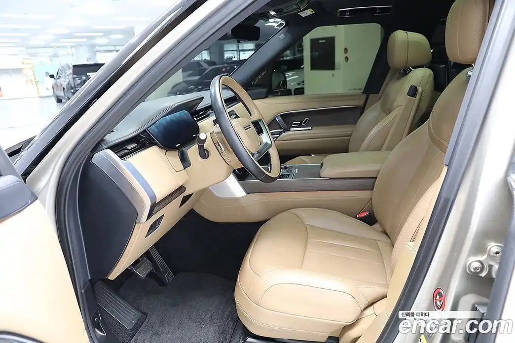 Land Rover Range-Rover 2023 4.4 Автомат в Москве № 166772, фото 7