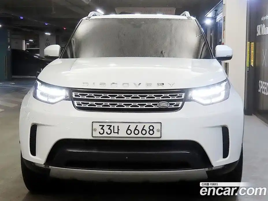 Land Rover Discovery 2019 3.0 Автомат в Москве № 166856, фото 1