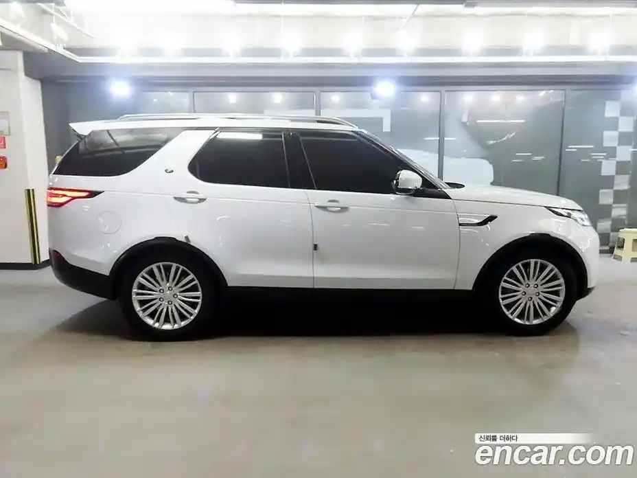 Land Rover Discovery 2019 3.0 Автомат в Москве № 166856, фото 3