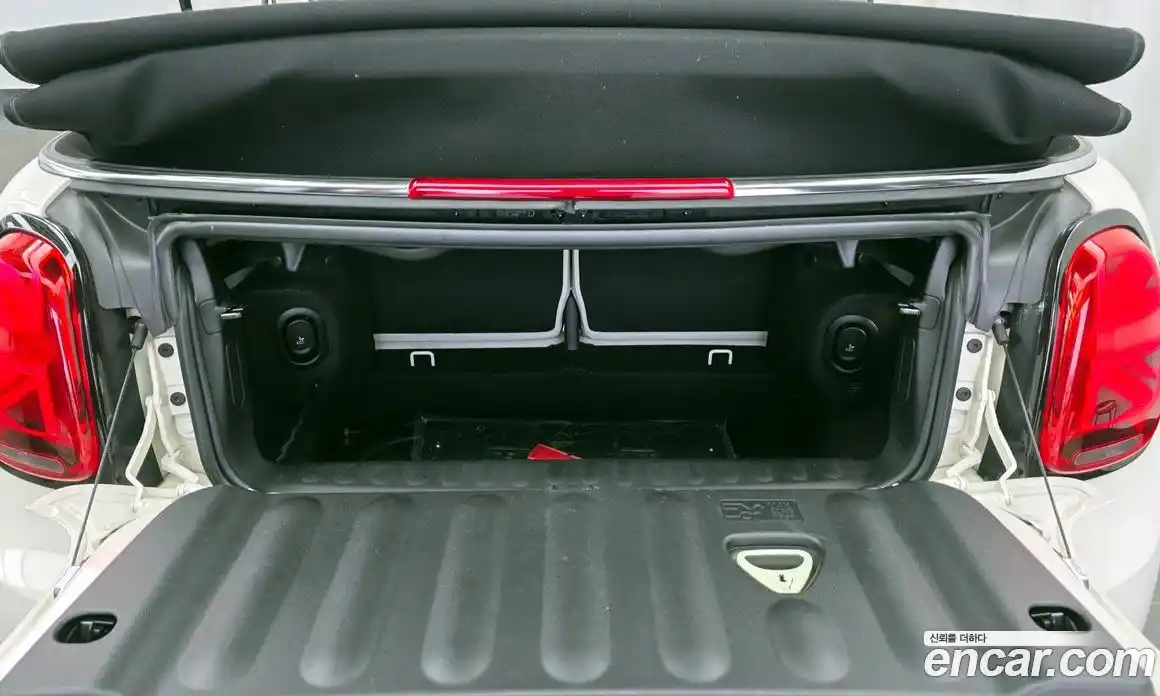 Mini Cooper Convertible 2023 2.0 Автомат в Москве № 167113, фото 1