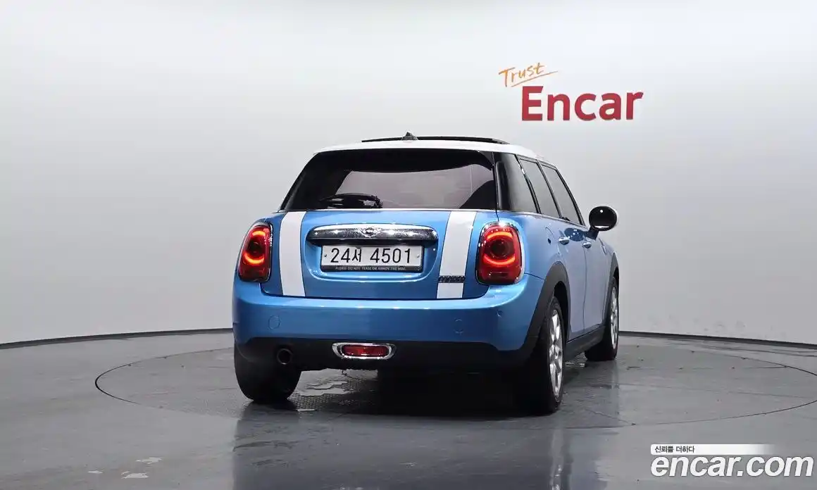 Mini Cooper 2015 1.5 Автомат в Москве № 167270, фото 13