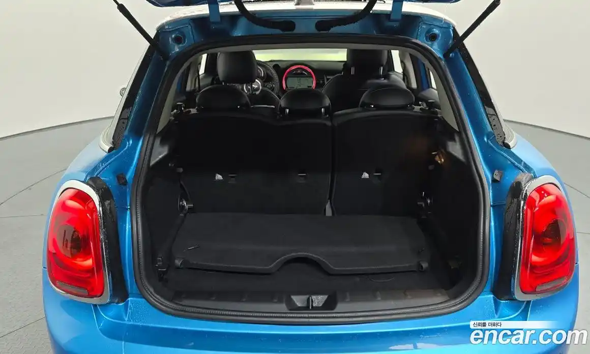 Mini Cooper 2015 1.5 Автомат в Москве № 167270, фото 15