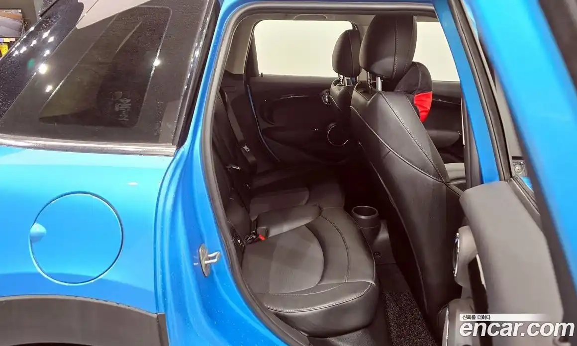 Mini Cooper 2015 1.5 Автомат в Москве № 167270, фото 8