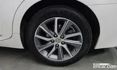 Lexus ES 2018 2.5 Автомат в Москве № 168201, миниатюра 5