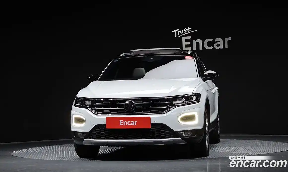 Volkswagen T-Roc 2022 2.0 Автомат в Москве № 168528, фото 12