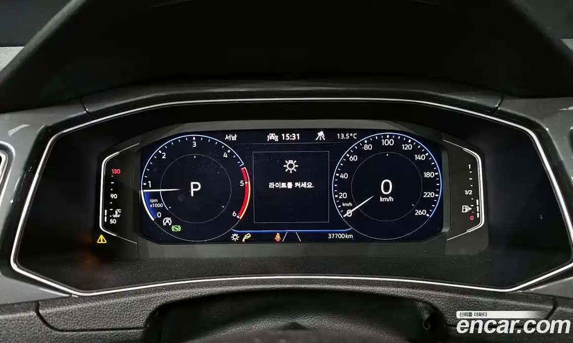 Volkswagen T-Roc 2022 2.0 Автомат в Москве № 168528, фото 13