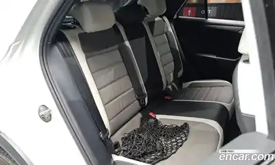 Volkswagen T-Roc 2022 2.0 Автомат в Москве № 168528, миниатюра 8