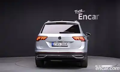 Volkswagen Tiguan 2023 2.0 Автомат в Москве № 168689, миниатюра 5