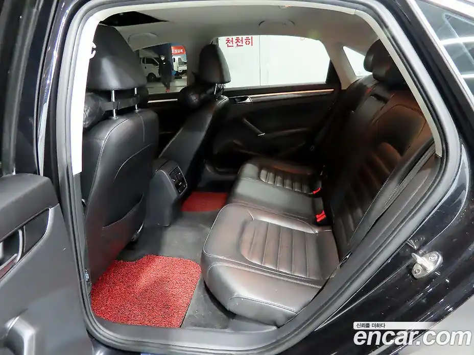 Volkswagen Passat 2018 2.0 Автомат в Москве № 169005, фото 12