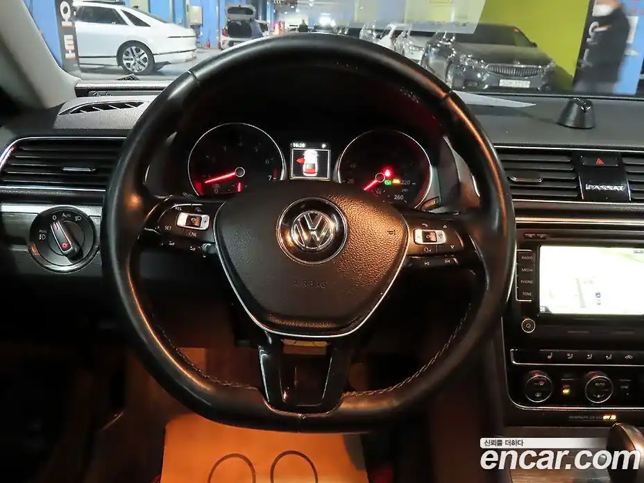 Volkswagen Passat 2018 2.0 Автомат в Москве № 169005, фото 15