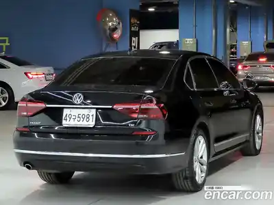 Volkswagen Passat 2018 2.0 Автомат в Москве № 169005, миниатюра 2
