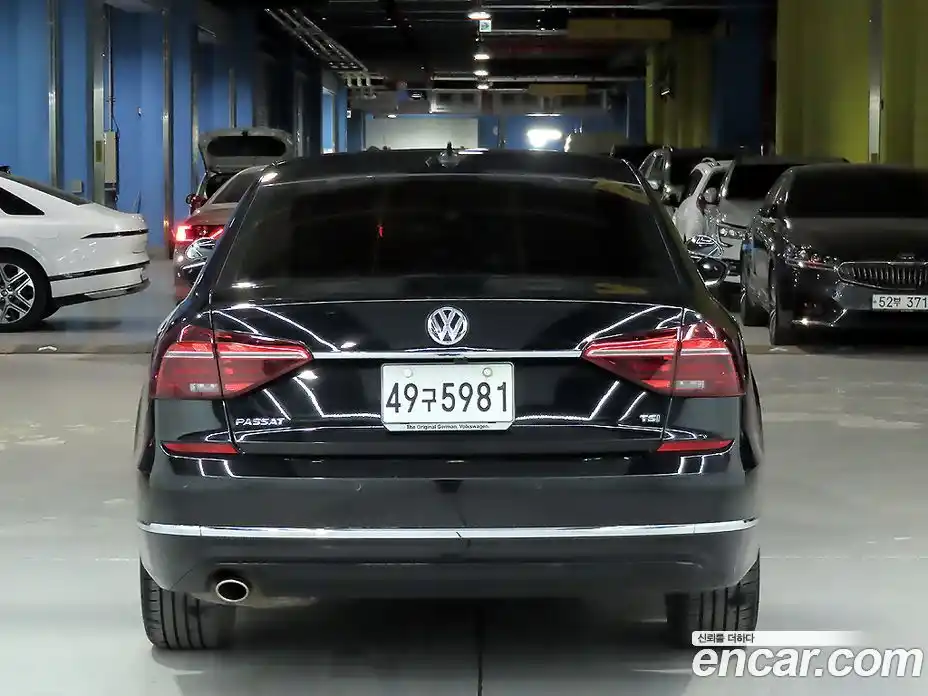 Volkswagen Passat 2018 2.0 Автомат в Москве № 169005, фото 4