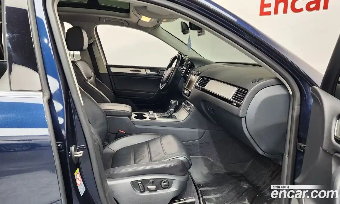 Volkswagen Touareg 2014 3.0 Автомат в Москве № 169088, фото 11