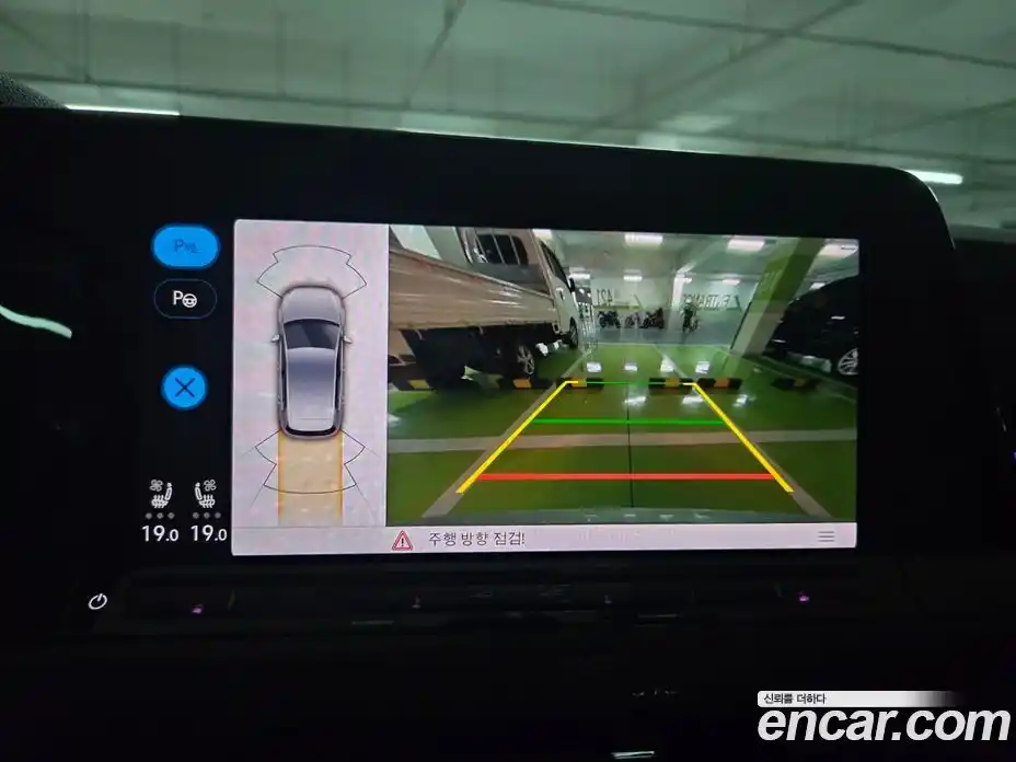 Volkswagen Golf 2024 2.0 Автомат в Москве № 169122, фото 13