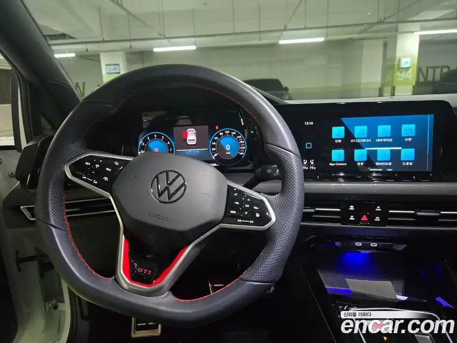 Volkswagen Golf 2024 2.0 Автомат в Москве № 169122, фото 14