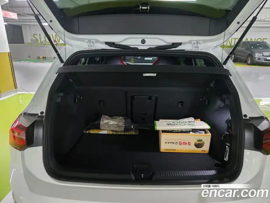 Volkswagen Golf 2024 2.0 Автомат в Москве № 169122, фото 20