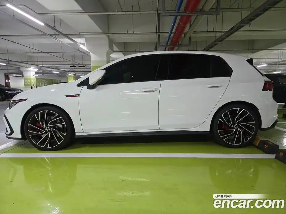 Volkswagen Golf 2024 2.0 Автомат в Москве № 169122, фото 4