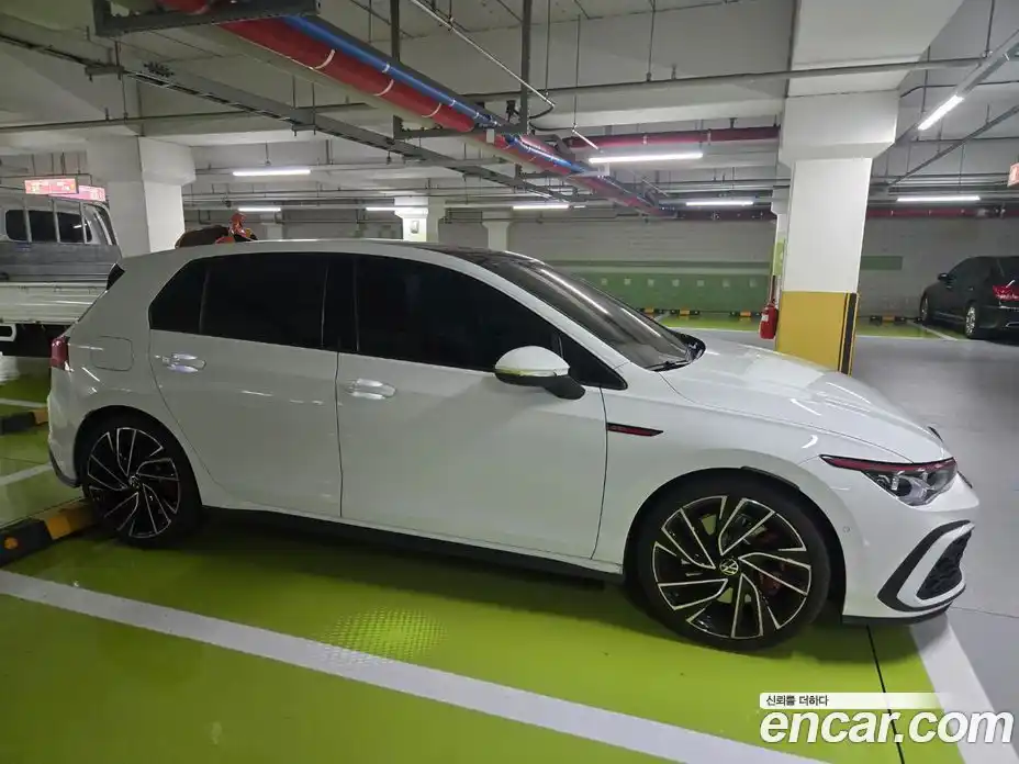 Volkswagen Golf 2024 2.0 Автомат в Москве № 169122, фото 9