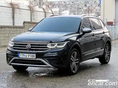Volkswagen Tiguan 2023 2.0 Автомат в Москве № 169175, миниатюра 2