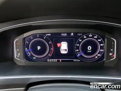 Volkswagen Tiguan 2023 2.0 Автомат в Москве № 169175, миниатюра 9