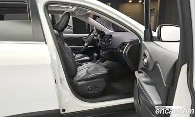 Jeep Cherokee 2019 2.4 Автомат в Москве № 169776, миниатюра 12