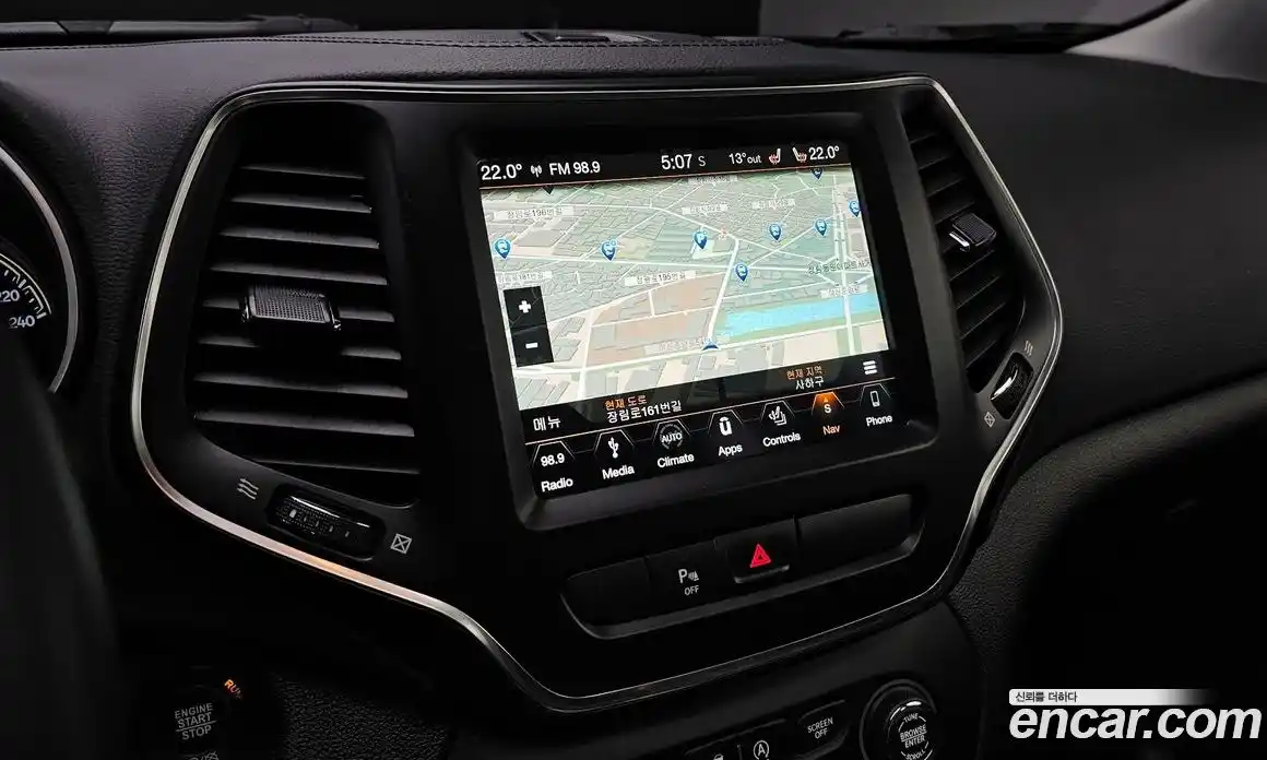 Jeep Cherokee 2019 2.4 Автомат в Москве № 169776, фото 14