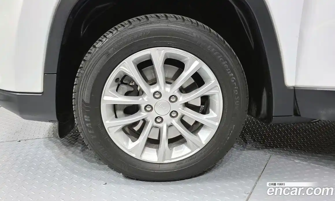 Jeep Cherokee 2019 2.4 Автомат в Москве № 169776, фото 5