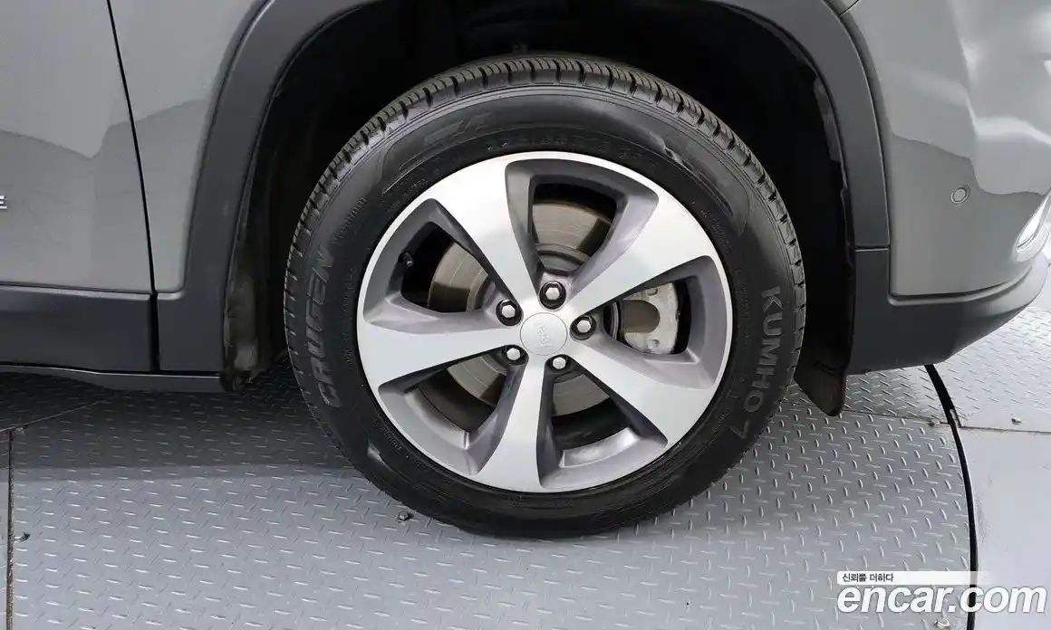 Jeep Cherokee 2021 2.4 Автомат в Москве № 169824, фото 15