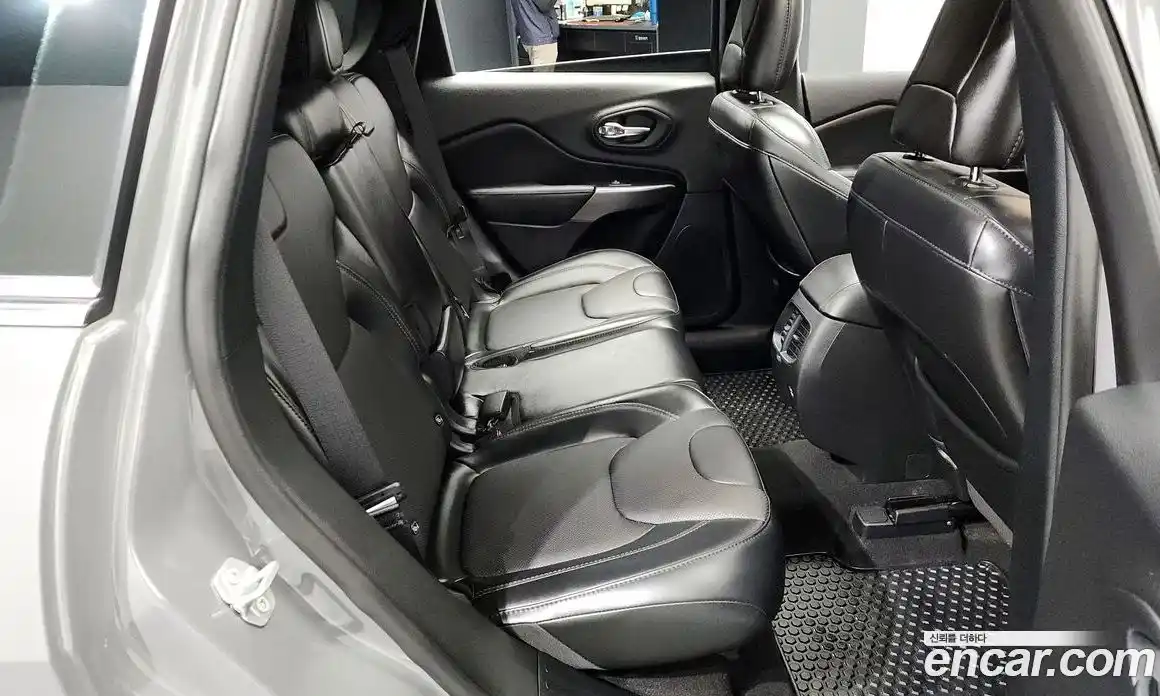 Jeep Cherokee 2021 2.4 Автомат в Москве № 169824, фото 16