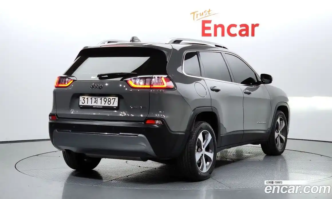 Jeep Cherokee 2021 2.4 Автомат в Москве № 169824, фото 18