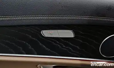 Mercedes-Benz E-Class, 2023