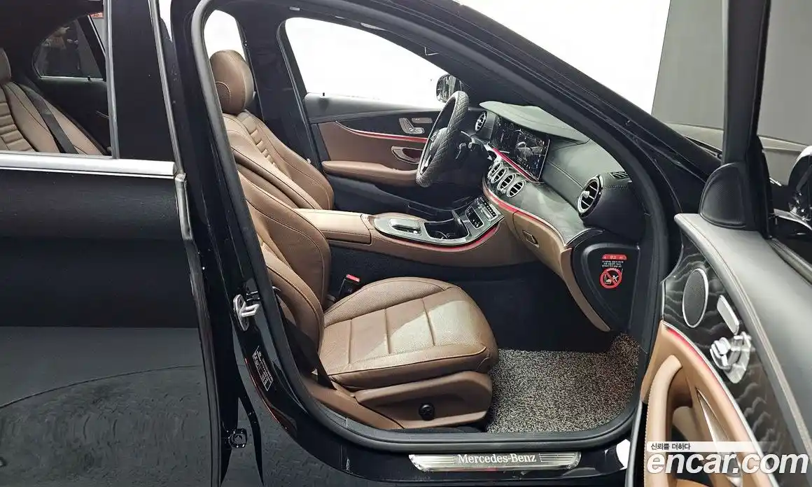 Mercedes-Benz E-Class 2023 2.0 Автомат в Москве № 178729, фото 13