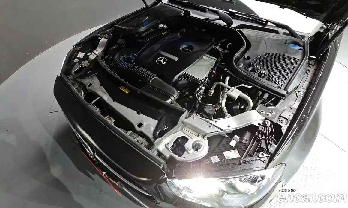 Mercedes-Benz E-Class 2023 2.0 Автомат в Москве № 178729, фото 16