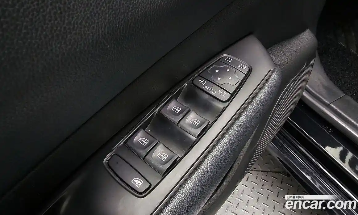 Renault SM6 2017 2.0 Автомат в Москве № 180138, фото 16