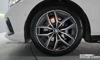 BMW 5-Series 2025 2.0 Автомат в Москве № 187397, миниатюра 12