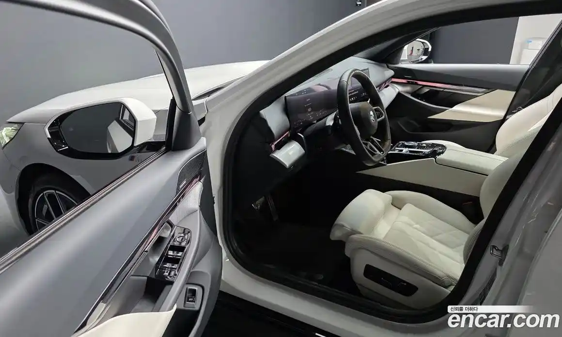 BMW 5-Series 2025 2.0 Автомат в Москве № 187397, фото 7