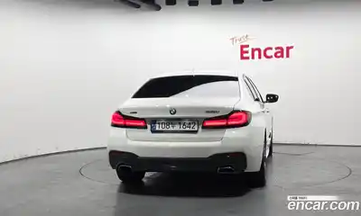 BMW 5-Series 2023 2.0 Автомат в Москве № 188928, миниатюра 2